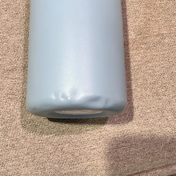 Hydro Flask 40 oz Reusable Waterbottle - Picture 3 of 6